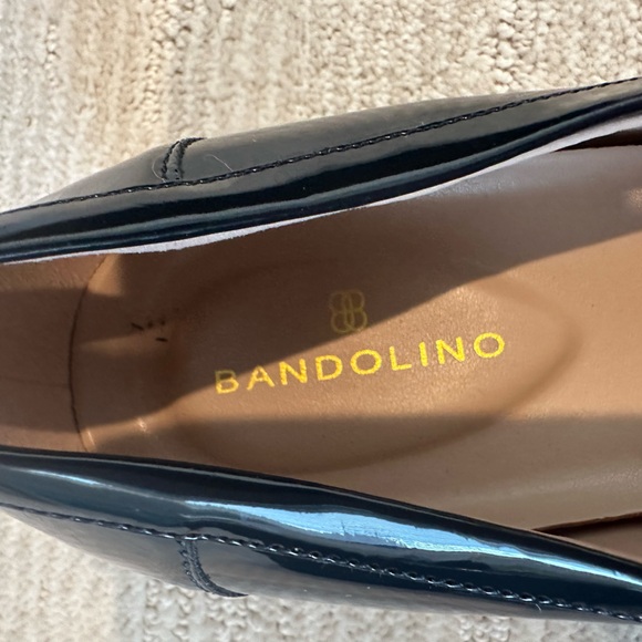 Bandolino Women's Lindio Bow Slip-On Tailored Loafers - Navy Patent Size 8.5M - Picture 9 of 12